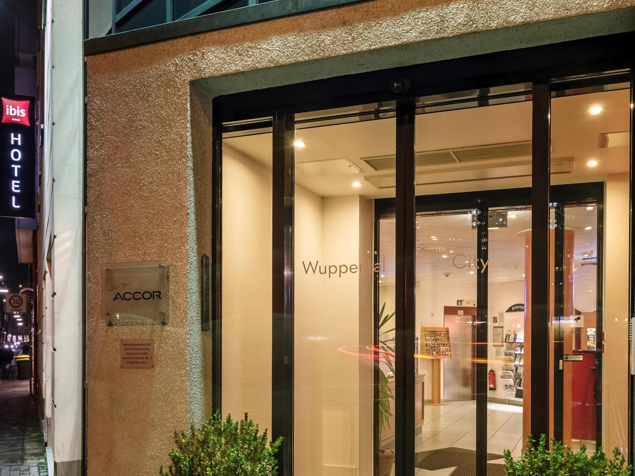 B&B Hotel Wuppertal-City Ngoại thất bức ảnh