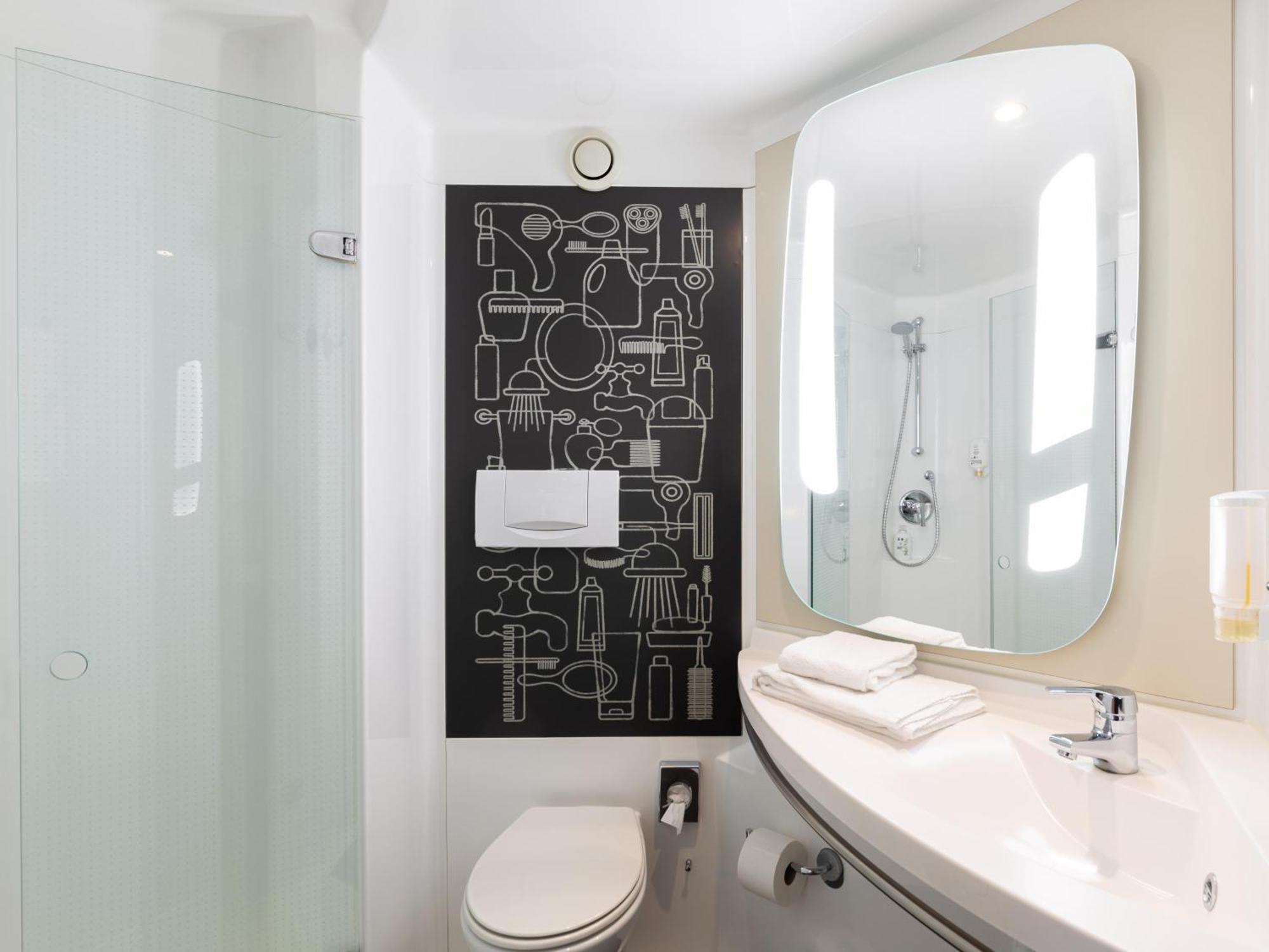 B&B Hotel Wuppertal-City Ngoại thất bức ảnh